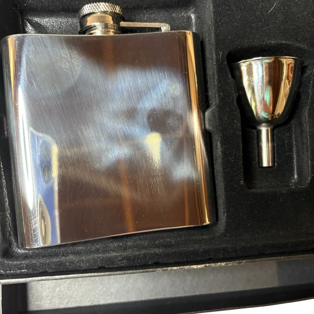 Stainless Steel 6 oz Flask with small funnel for filling Flask